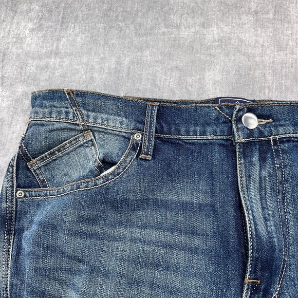 Rock & Republic Jeans Men 38W x 30L Blue Stonewash Crease Relaxed Straight Y2K - Picture 3 of 15